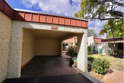 6555 NW 99th Ave #B20, Tamarac, FL 33321 - Photo 2