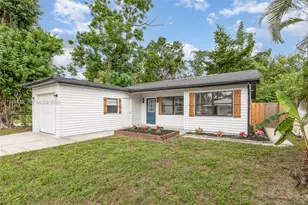 2916 Hawthorne St, Sarasota, FL 34239 - Photo 6