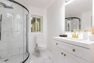 2916 Hawthorne St, Sarasota, FL 34239 - Photo 20