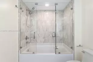 601 NE 36th St, Miami, FL 33137 - Photo 12