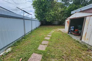 16311 SW 102nd Pl, Miami, FL 33157 - Photo 18