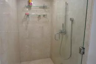 400 Alton Rd, Miami Beach, FL 33139 - Photo 18