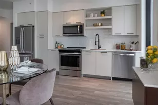 221 SW 12th St, Miami, FL 33130 - Photo 12