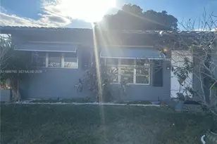 5715 NW 85th Ave, Tamarac, FL 33321 - Photo 2