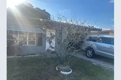 5715 NW 85th Ave, Tamarac, FL 33321 - Photo 2