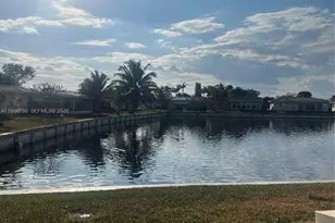 5715 NW 85th Ave, Tamarac, FL 33321 - Photo 6