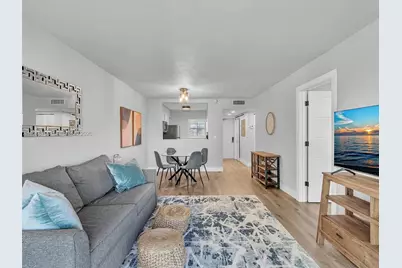 9340 Lagoon Pl #303, Davie, FL 33324 - Photo 16