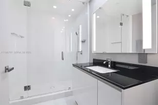 18555 Collins Ave, Sunny Isles Beach, FL 33160 - Photo 26