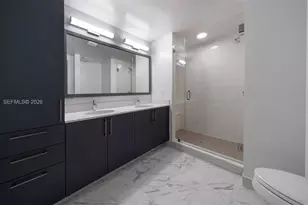 19401 W Dixie Hwy, Miami, FL 33180 - Photo 30