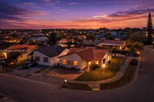 13844 SW 15th St, Miami, FL 33184 - Photo 2