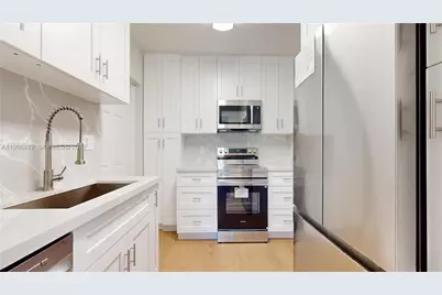 15264 SW 102nd Ct, Miami, FL 33157 - Photo 10