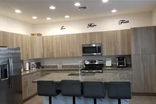 20945 NW 1st Dr, Pembroke Pines, FL 33029 - Photo 4