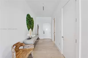 102 24th St, Miami Beach, FL 33139 - Photo 8