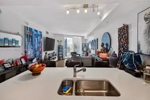 1900 N Bayshore Dr, Miami, FL 33132 - Photo 4