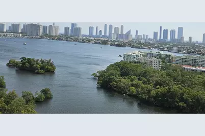 16385 Biscayne Blvd #1802, North Miami Beach, FL 33160 - Photo 2