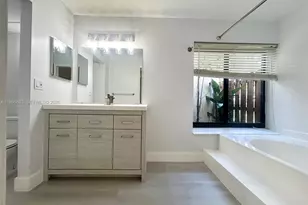 645 Executive Center Dr, West Palm Beach, FL 33401 - Photo 20