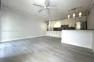 645 Executive Center Dr, West Palm Beach, FL 33401 - Photo 4