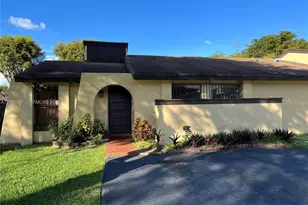 12713 SW 70th Ln, Miami, FL 33183 - Photo 2