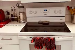 950 SW 138th Ave, Pembroke Pines, FL 33027 - Photo 48