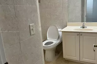 7205 W 3rd Ave, Hialeah, FL 33014 - Photo 22