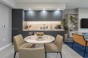 227 NE 2nd St, Miami, FL 33132 - Photo 14