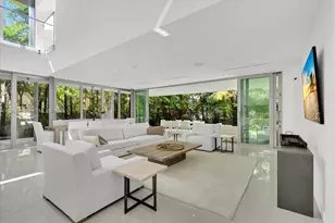 7830 Atlantic Way, Miami Beach, FL 33141 - Photo 8