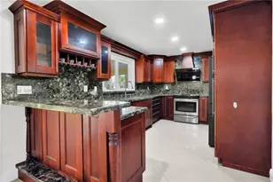 21800 SW 97th Ct, Cutler Bay, FL 33190 - Photo 6