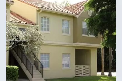 18328 NW 68th Ave #H, Hialeah, FL 33015 - Photo 2