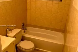 31 SW 8th Ct, Hallandale Beach, FL 33009 - Photo 6