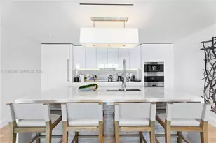 102 24th St, Miami Beach, FL 33139 - Photo 8