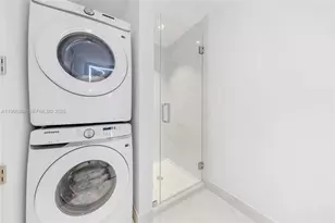 700 NE 24th St, Miami, FL 33137 - Photo 68