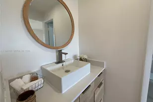 9481 Sunrise Lakes Blvd, Sunrise, FL 33322 - Photo 16