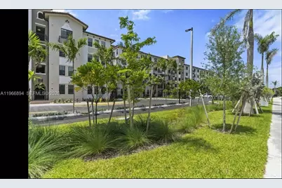 7850 Pasadena Blvd #B1, Pembroke Pines, FL 33024 - Photo 2