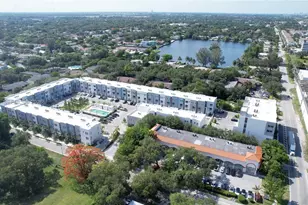 2561 NE 193rd St, Miami, FL 33180 - Photo 18