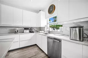 11304 NW 66th St, Doral, FL 33178 - Photo 10