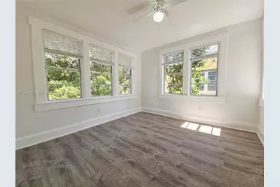 2007 SW 10th St #3, Miami, FL 33135 - Photo 10