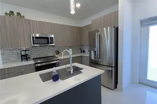 4745 NW 84th Ct, Doral, FL 33166 - Photo 20