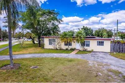 6101 Flagler St, Hollywood, FL 33023 - Photo 1