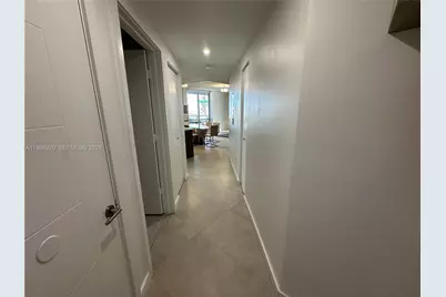 1010 SW 2nd Ave #1208, Miami, FL 33130 - Photo 4