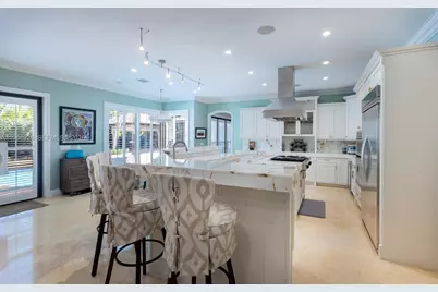 10601 SW 72nd Ct, Pinecrest, FL 33156 - Photo 16