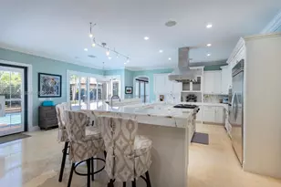 10601 SW 72nd Ct, Pinecrest, FL 33156 - Photo 16