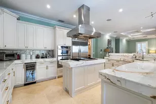 10601 SW 72nd Ct, Pinecrest, FL 33156 - Photo 4