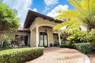 10601 SW 72nd Ct, Pinecrest, FL 33156 - Photo 50
