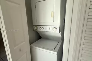 930 NE 34th Ave, Homestead, FL 33033 - Photo 26