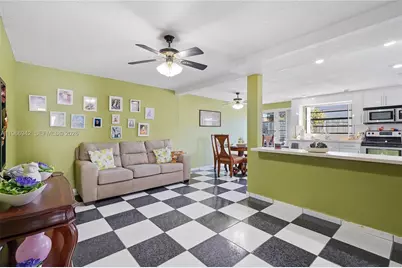 4791 W 3rd Ave, Hialeah, FL 33012 - Photo 16