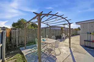 4791 W 3rd Ave, Hialeah, FL 33012 - Photo 28