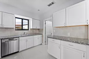 1998 NE 180th St, North Miami Beach, FL 33162 - Photo 22