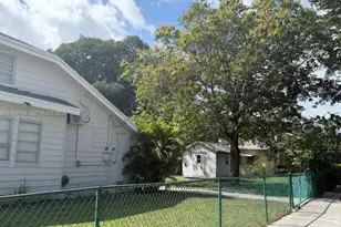 12680 NE 3rd Ave, North Miami, FL 33161 - Photo 4