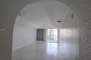 10700 NW 66th St, Doral, FL 33178 - Photo 12