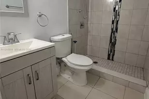 426 NW 134th Ct, Miami, FL 33182 - Photo 12